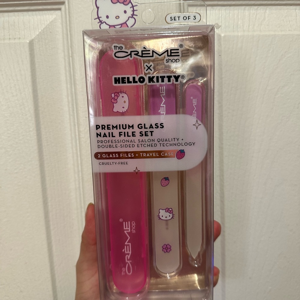 Hello Kitty - Picture 4 of 5